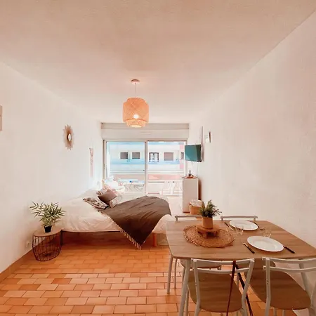 A 100m De La Avec Balcon - 66 Апартаменты Кане