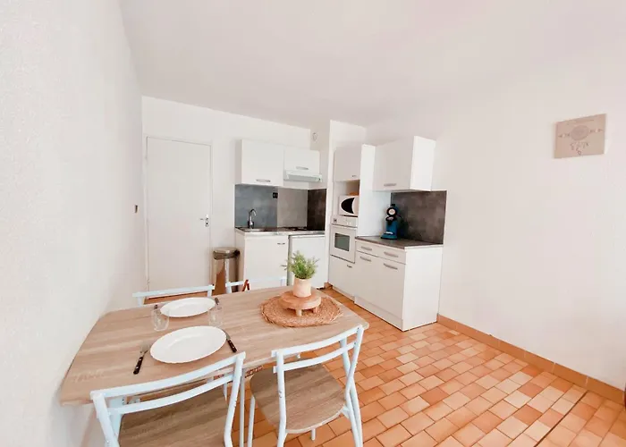 A 100m De La Avec Balcon - 66 Apartman