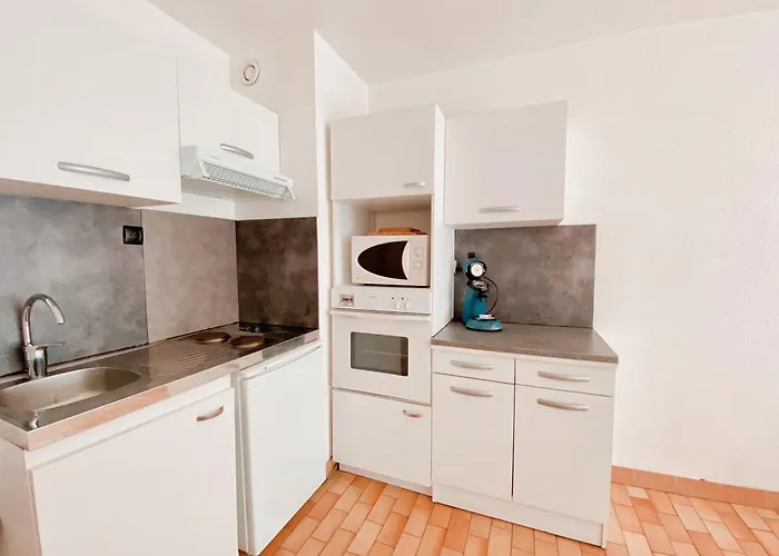 Apartman A 100m De La Avec Balcon - 66 *